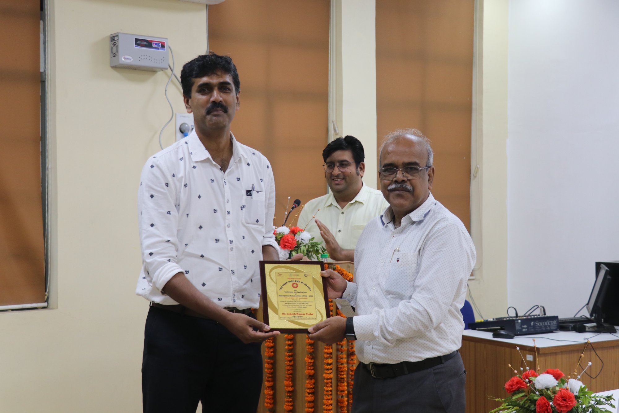 Memento Dr. Lokesh Kumar Sinha